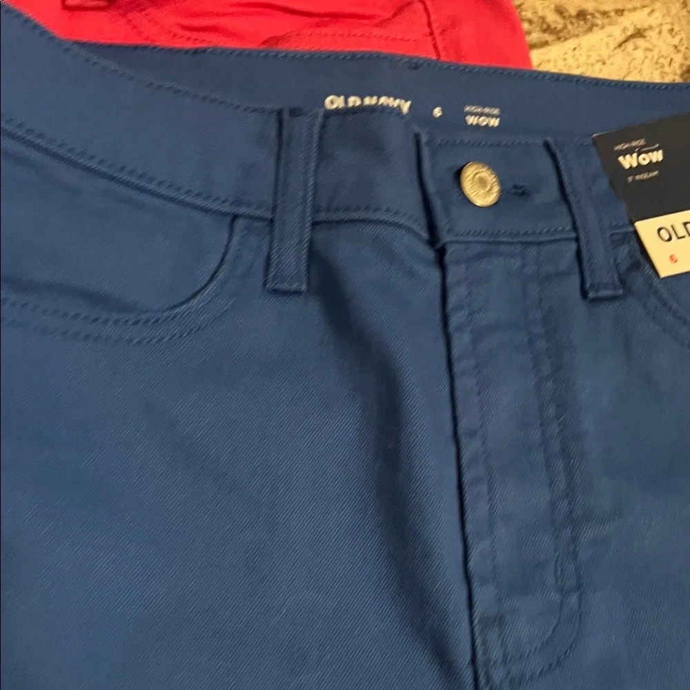 Set of 2 Old Navy Women's Brand New Pink and Deep Blue Jean Shorts - Picture 2 of 9